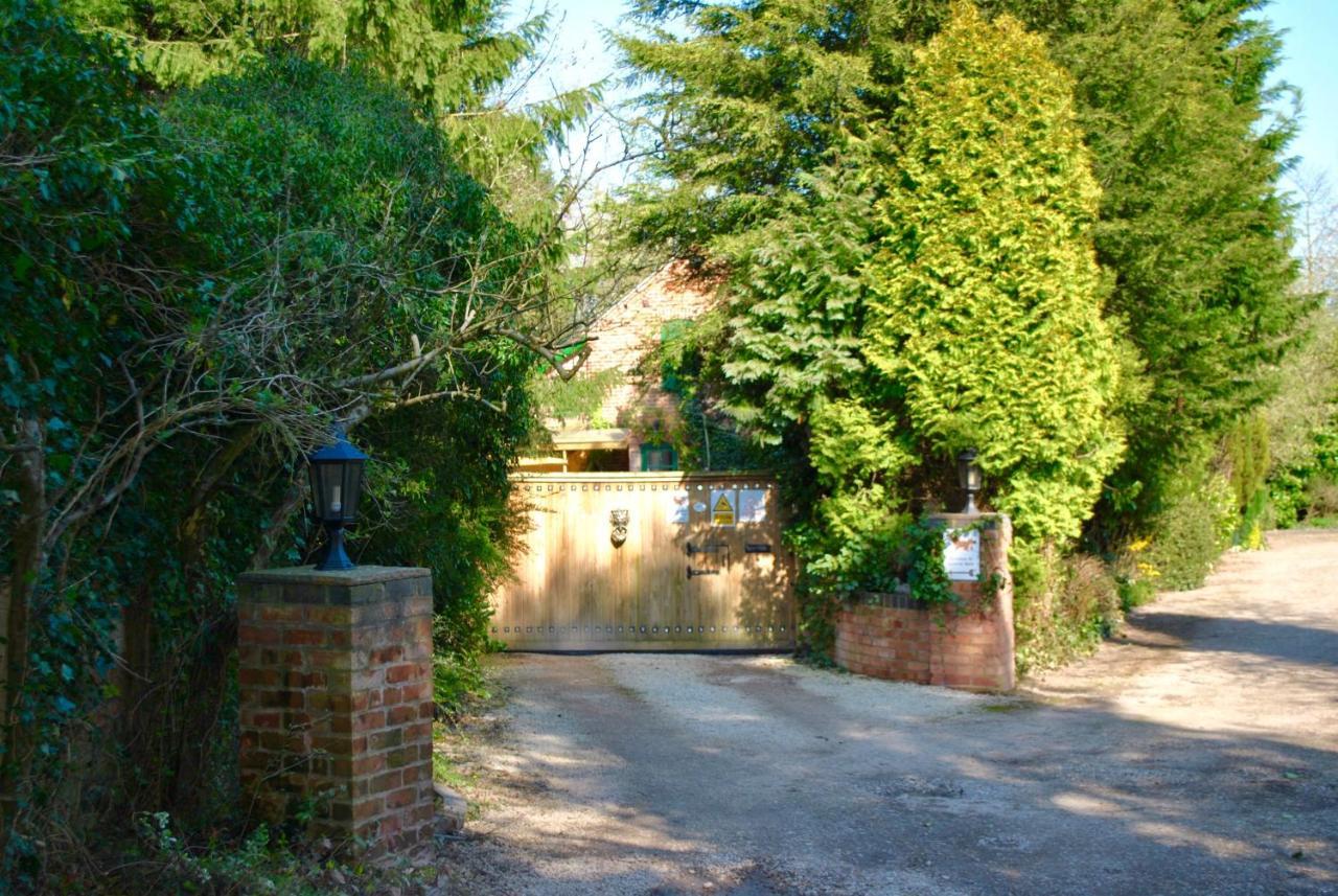 Squirrel Barn Villa Milwich Exterior foto